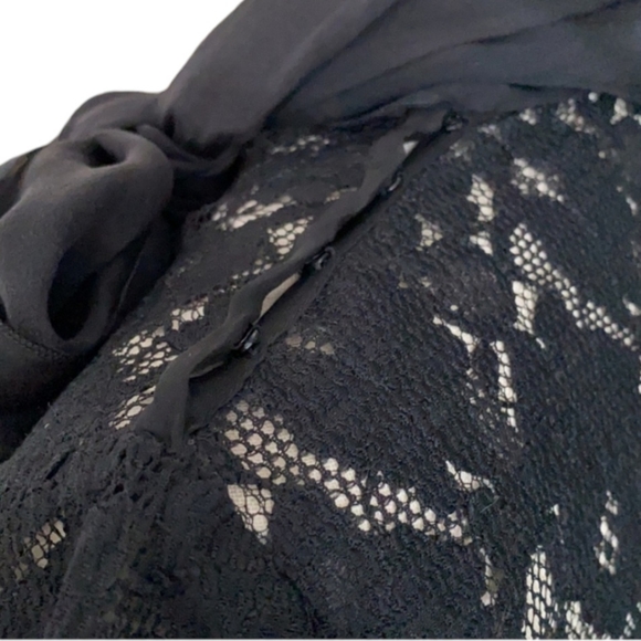 DOLCE & GABBANA Lace Blouse Bow Scarf Collar Tie Neck Black Short Sleeve Crop 44 - Picture 6 of 9